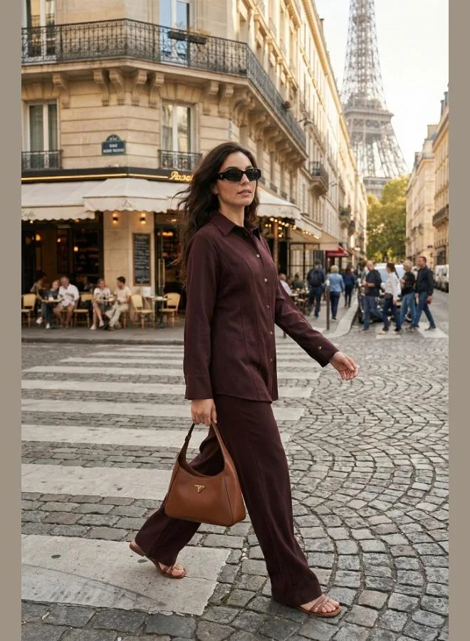 ليلا طقم بدلة قميص نسائي بقصة كلاسيكية وياقة عادية وخصر محدد